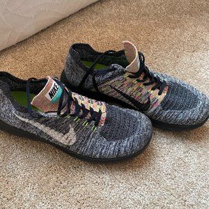 Nike Men’s Flyknit Shoes (Size 8.5)